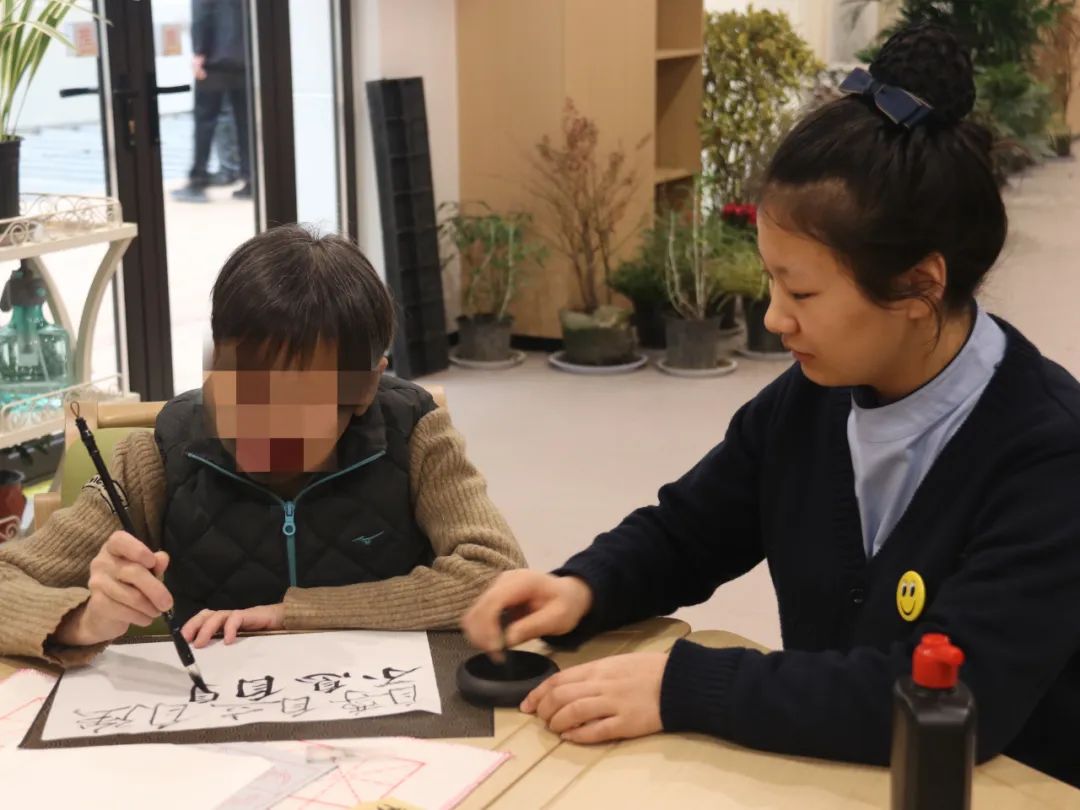 1710835125483935.jpg 9d6bbca5bf9c2d77043ef407297a24a3.jpg