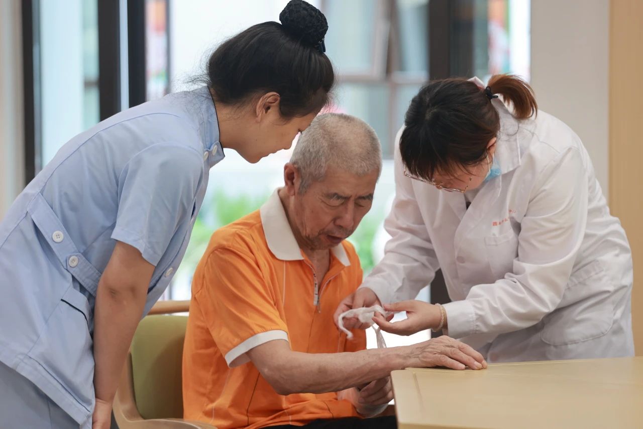 1728437365300404.jpg 3.jpg