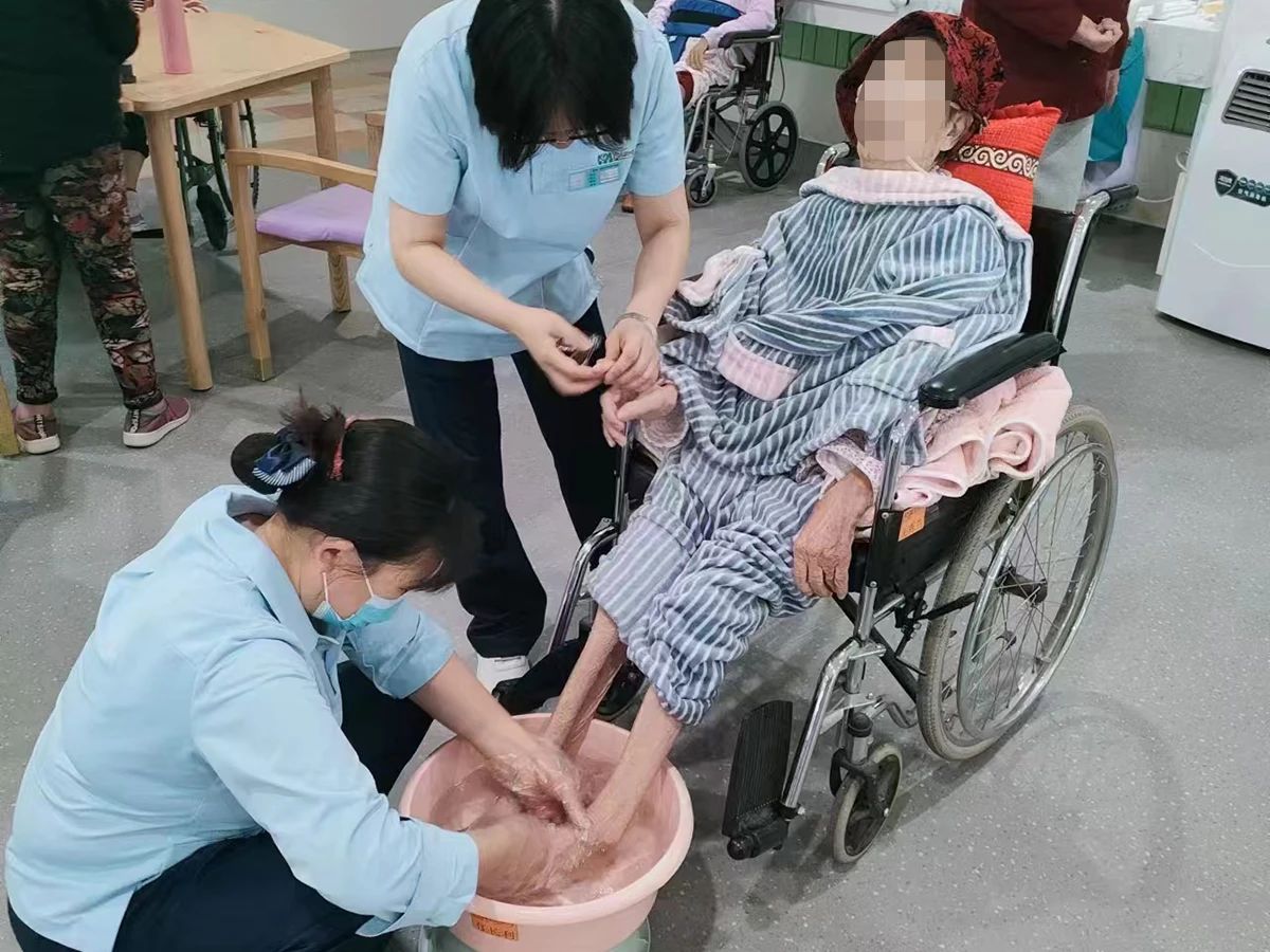 <b>西安这家养老院，让压疮不再是老人＂生命的烙印＂</b>