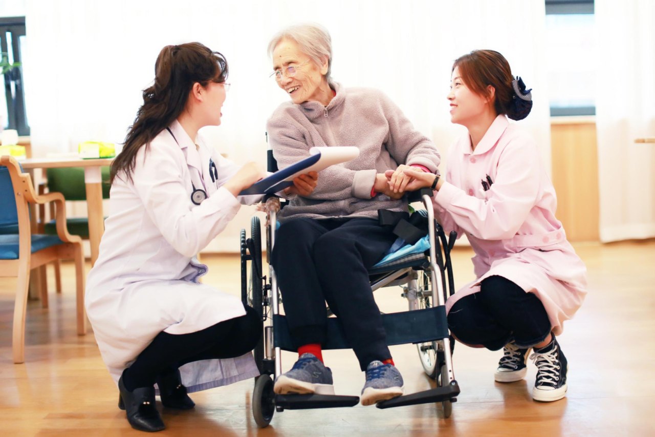 <b>“透析陪诊+绿色通道” | Kaiyun官方网站登录入口让职场子女“零负担”尽孝</b>